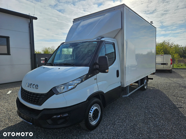 Iveco Daily 35S16 / 2.3 160KM / Kontener 8 palet / Winda / Klima /