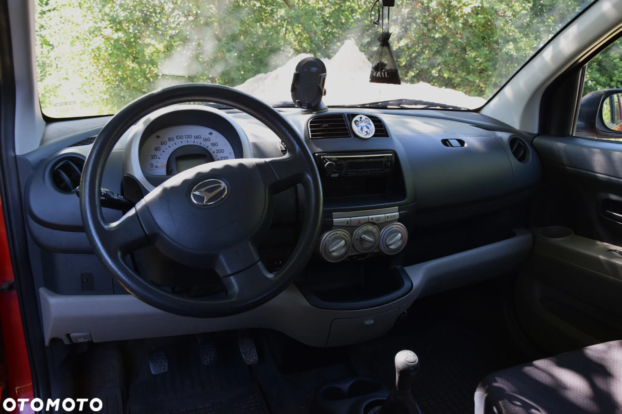 Daihatsu Sirion 1.0 - 7