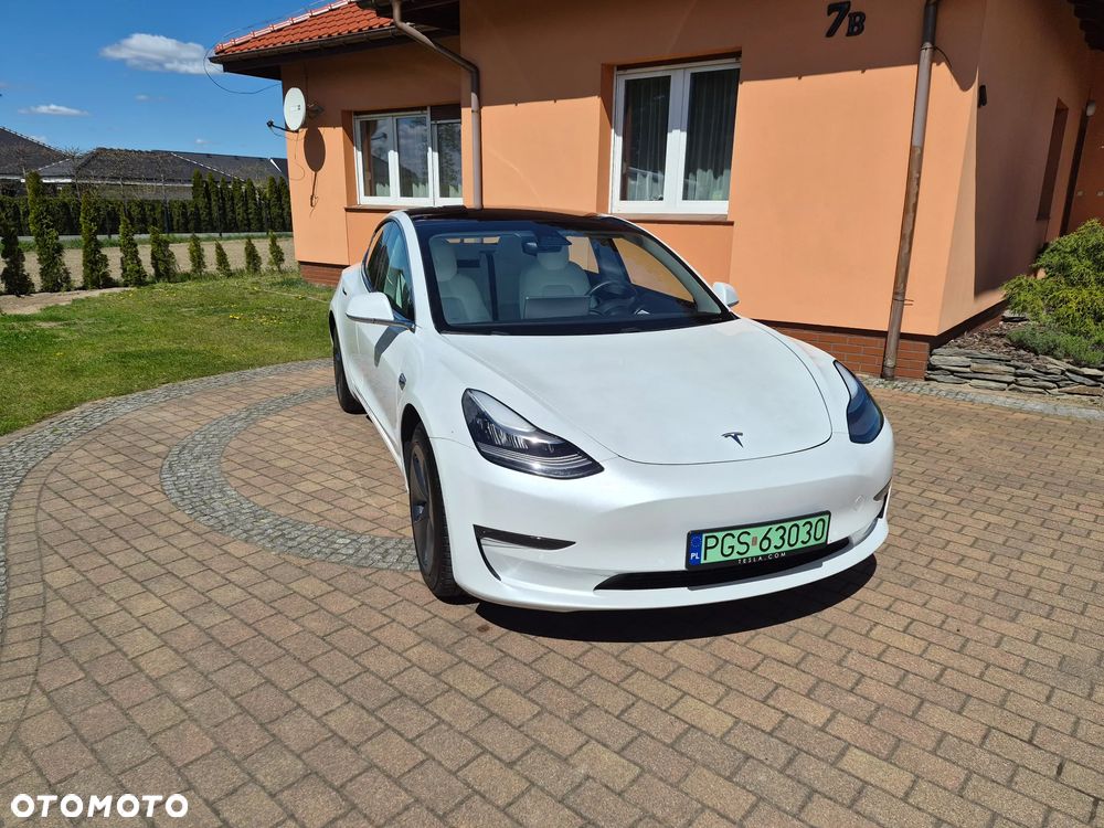 Tesla Model 3 - 2