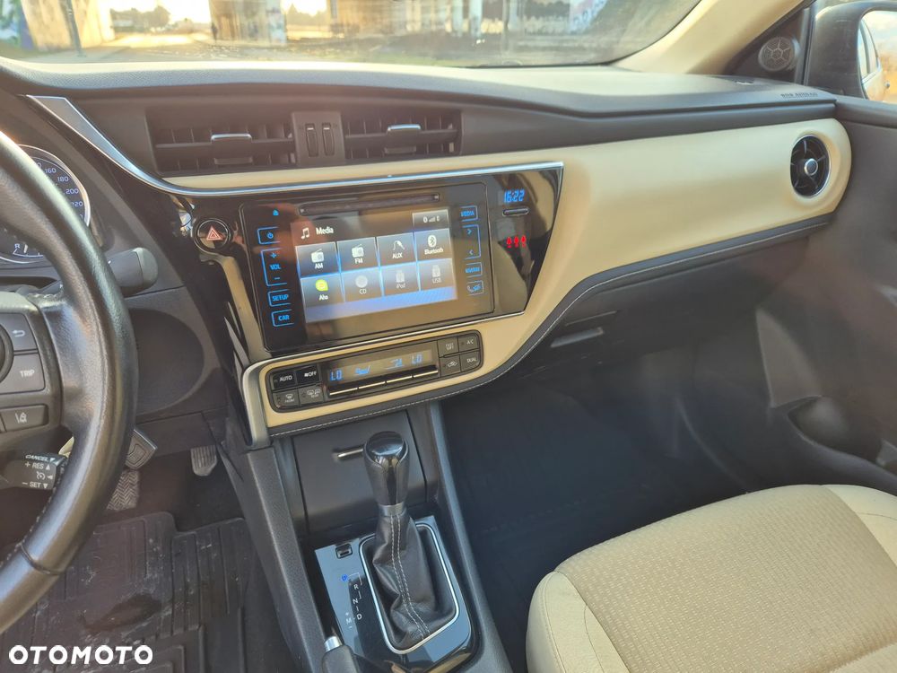 Toyota Corolla 1.6 Prestige MS EU6 - 14