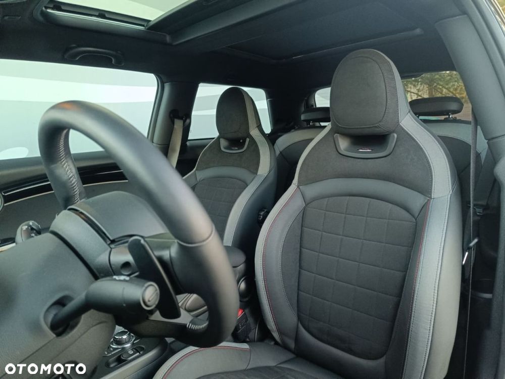 MINI John Cooper Works - 18