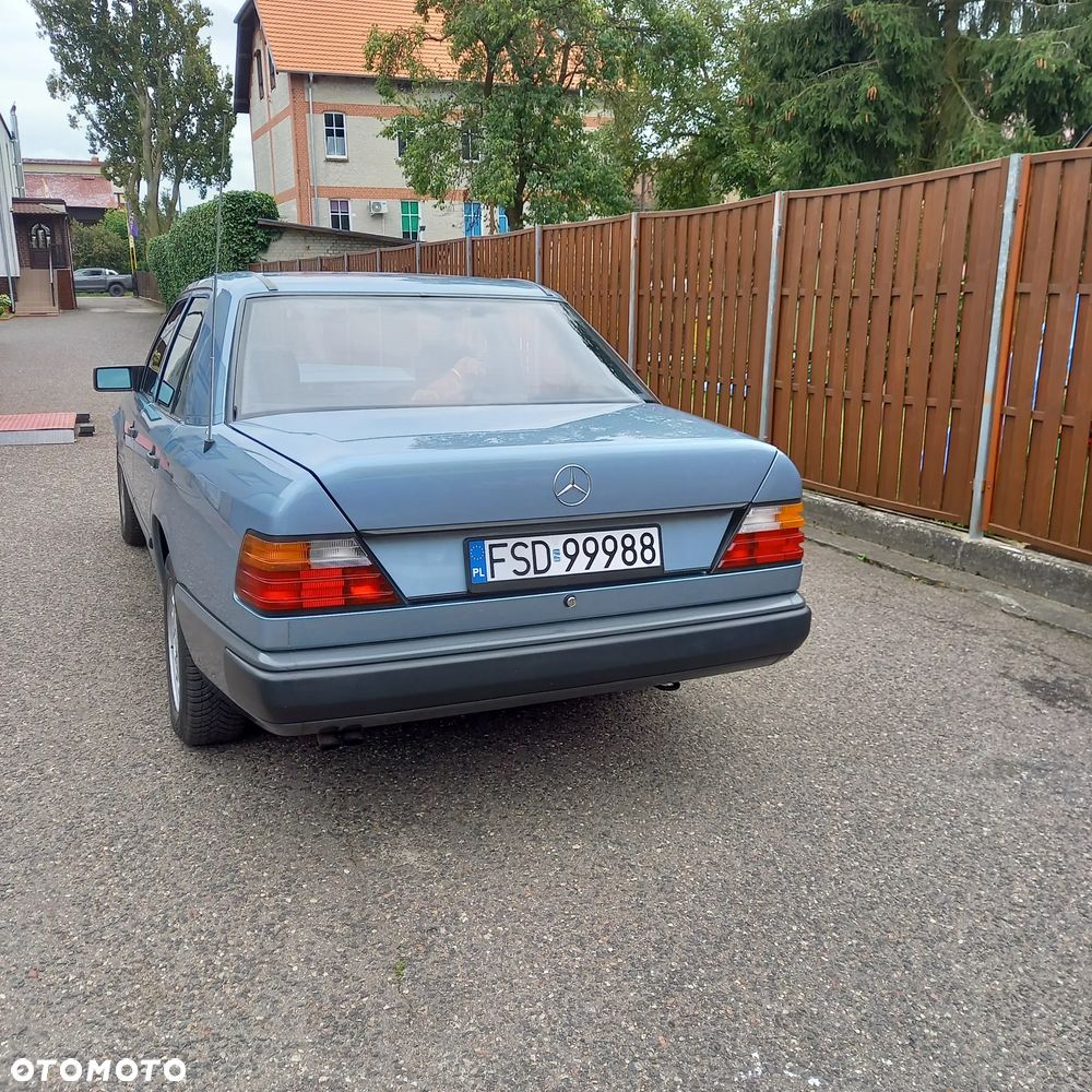 Mercedes-Benz W124 (1984-1993) - 7