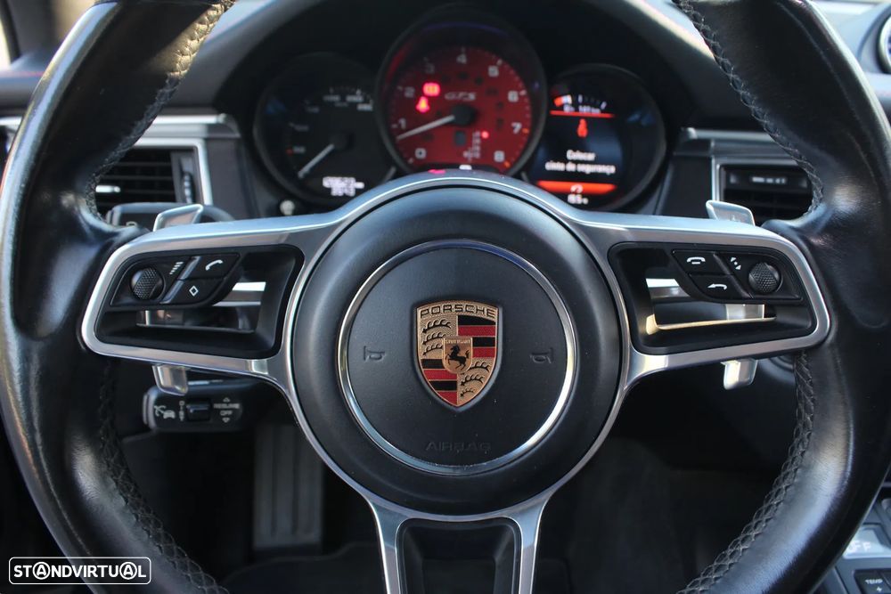 Porsche Macan GTS PDK - 48