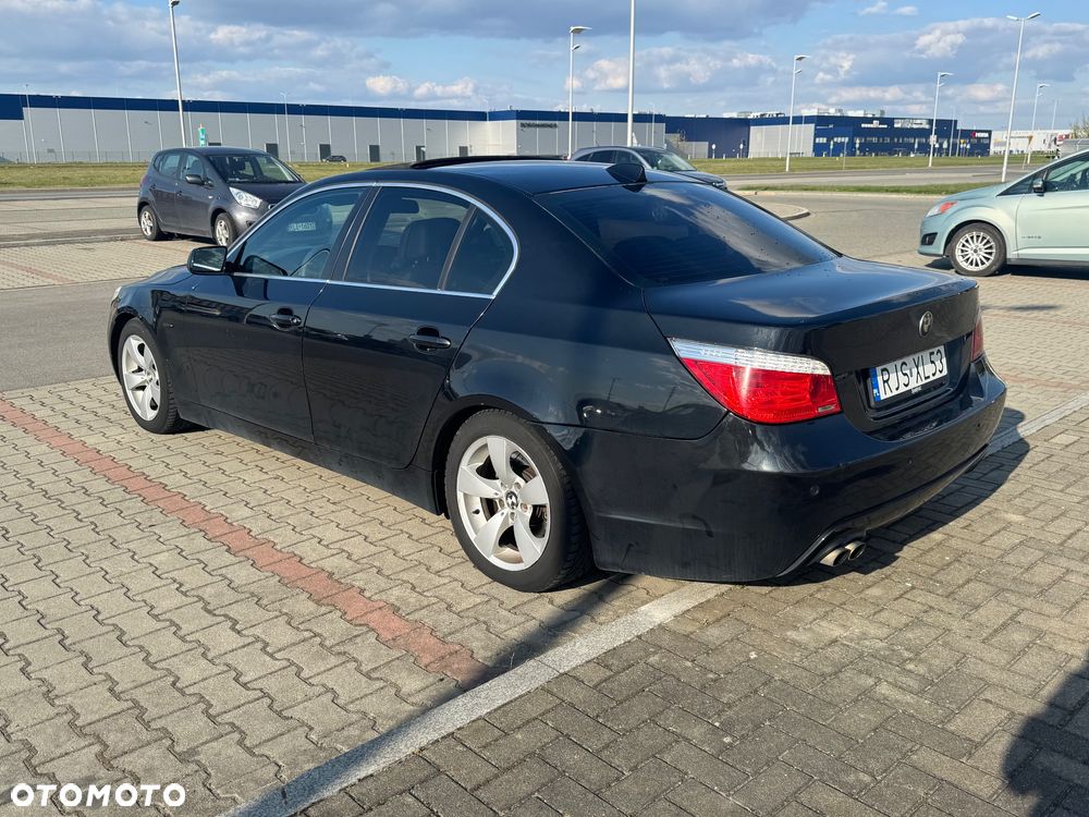 BMW Seria 5 525i - 10