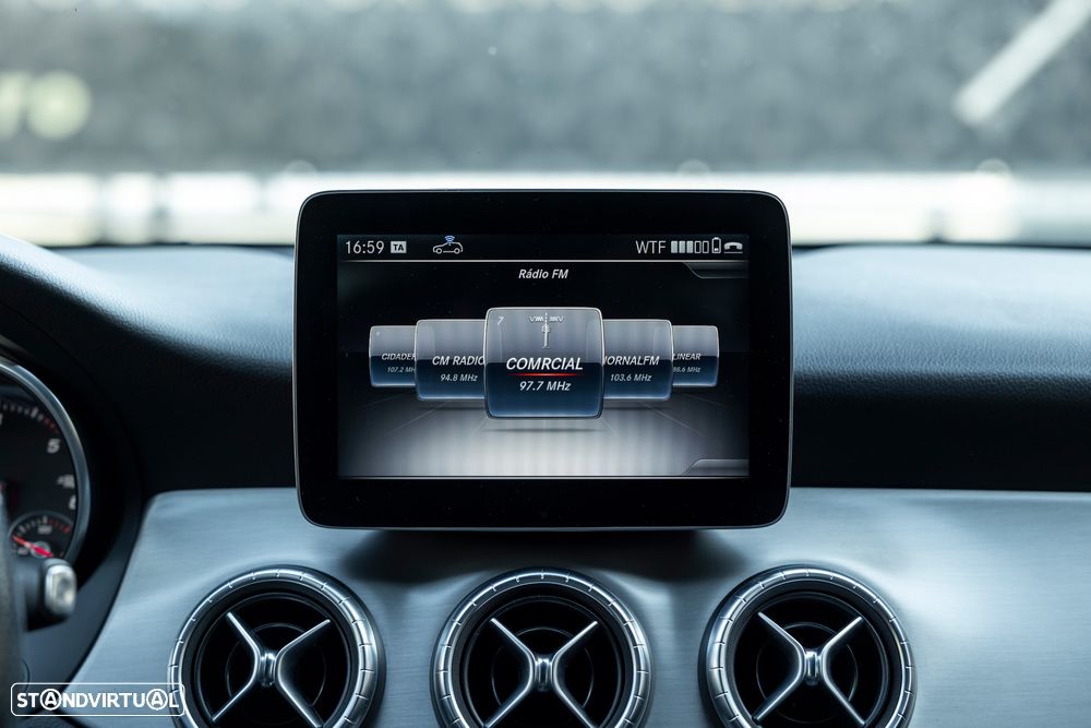 Mercedes-Benz CLA 200 d Shooting Brake AMG Line Aut. - 12