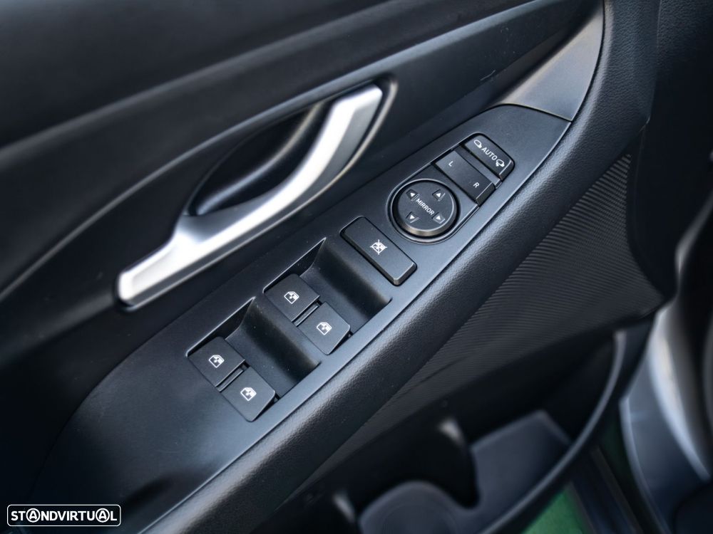 Hyundai i30 1.0 T-GDI Comfort+Navi - 35