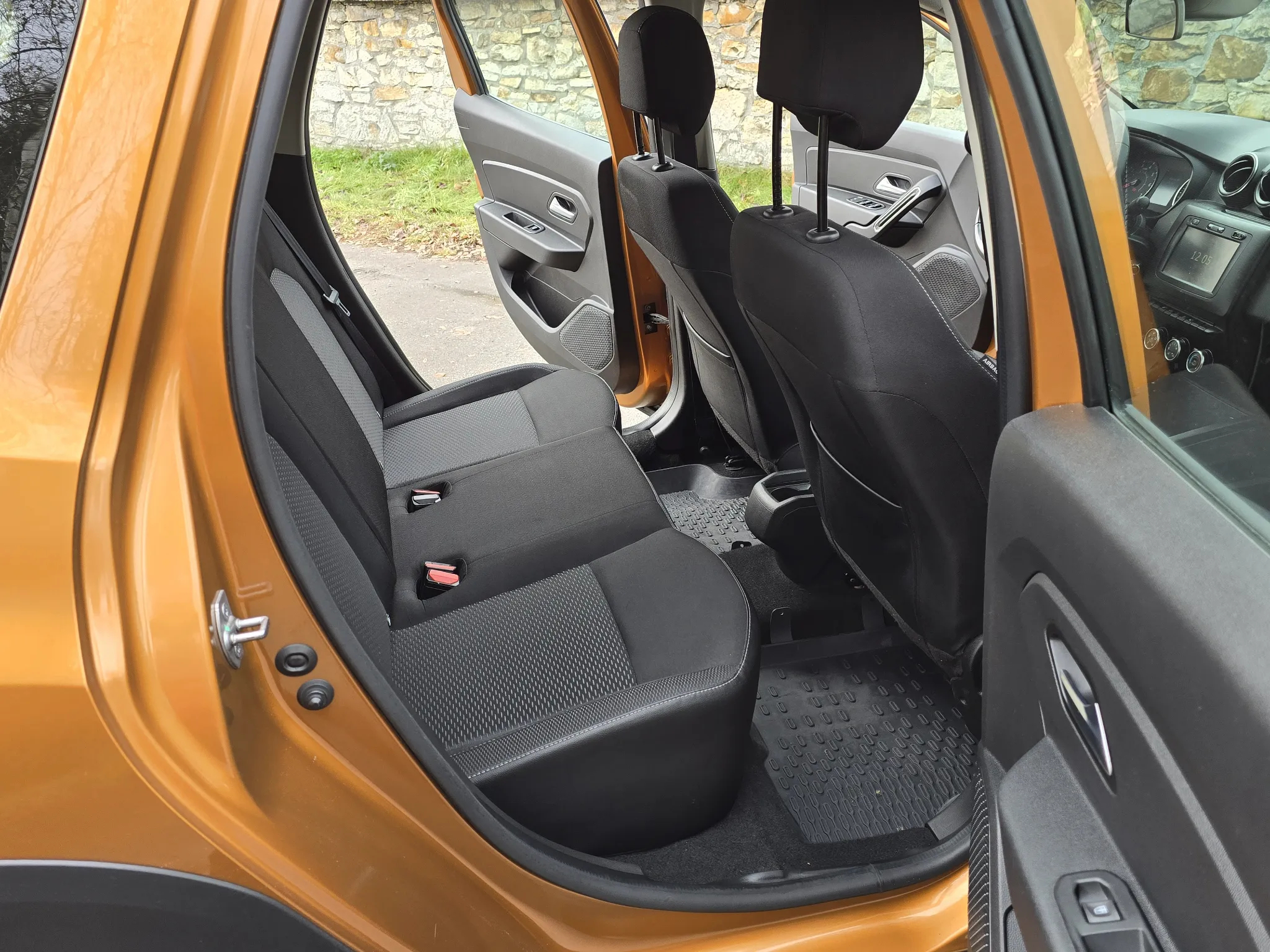 Dacia Duster 1.6 SCe Prestige - 8