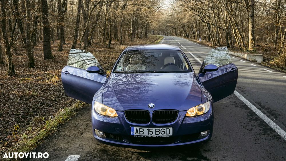 BMW Seria 3 325i - 3
