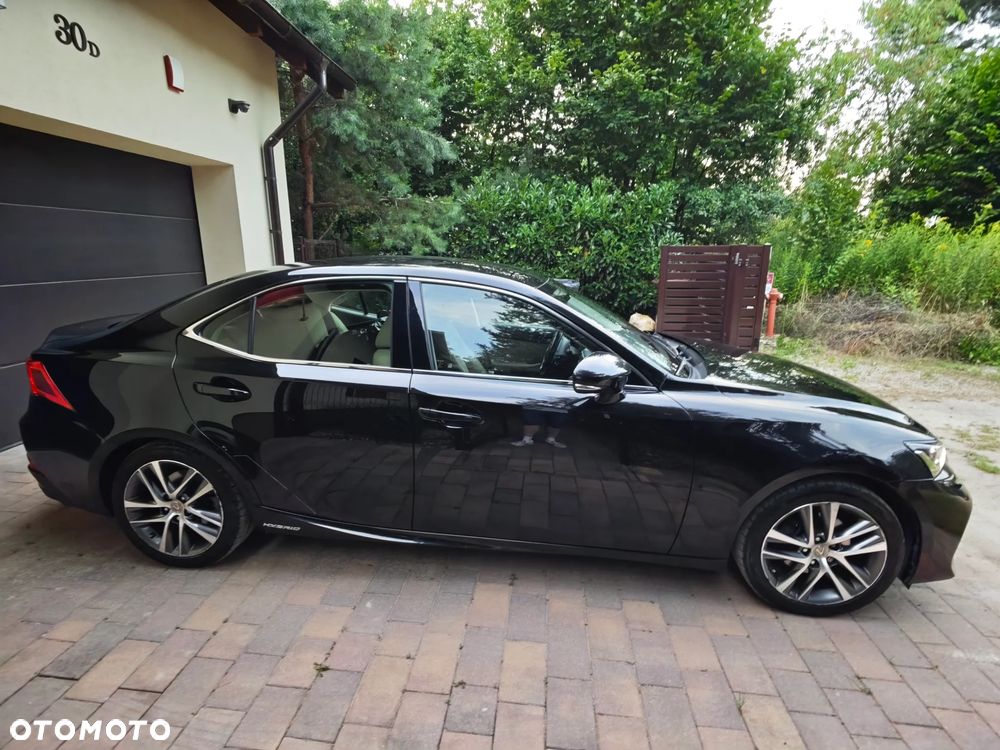 Lexus IS 300h Elegance EU6 - 7