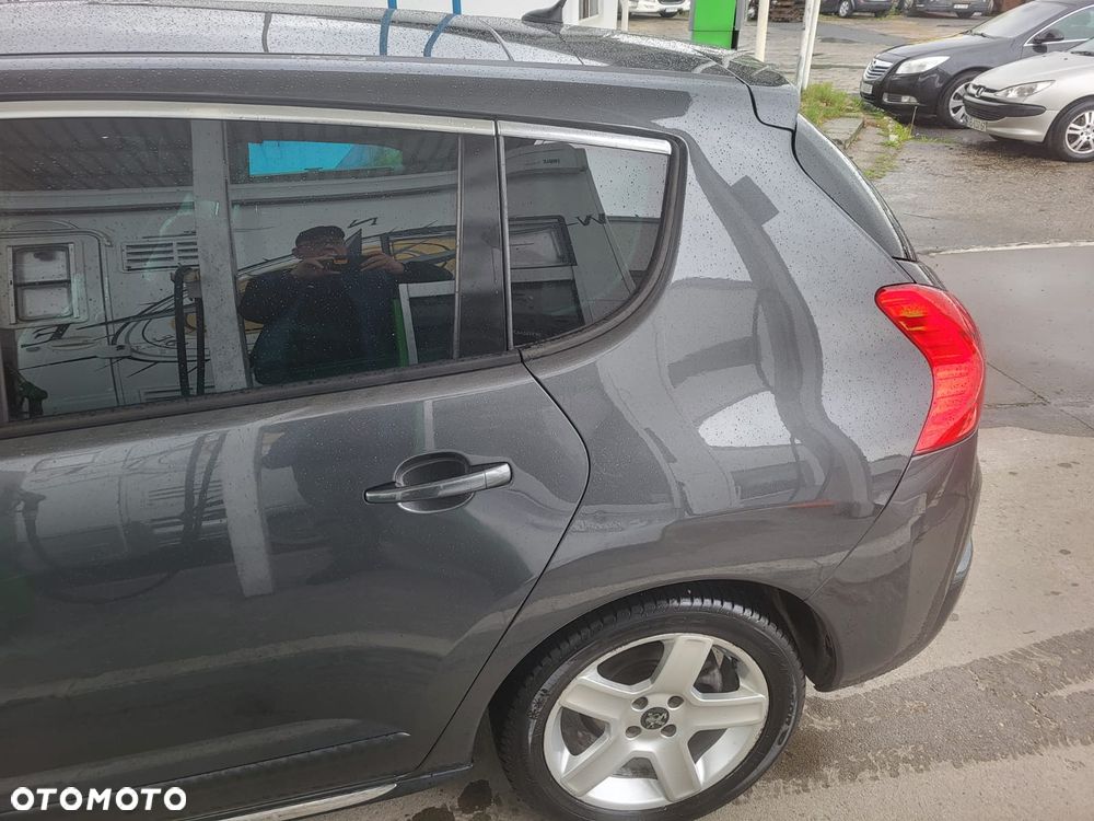 Peugeot 3008 HDi FAP 110 EGS6 Premium - 7