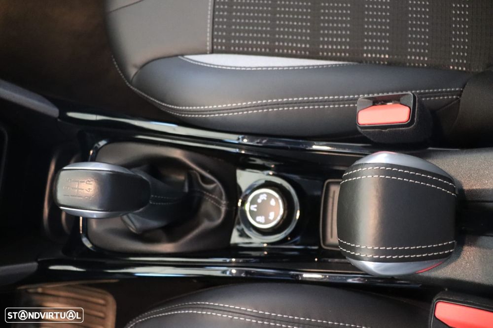 Peugeot 2008 PureTech 110 Stop&Start Allure - 8