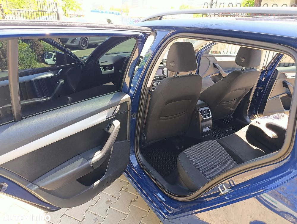 Skoda Octavia Combi 2.0 TDI Clever - 12