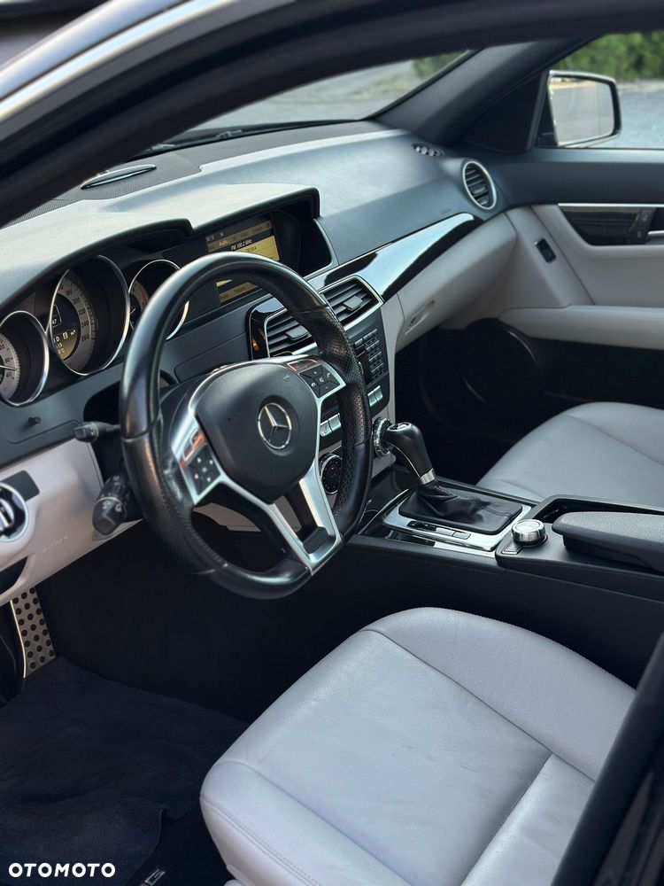 Mercedes-Benz Klasa C 350 CDI BlueEff Avantgarde - 16