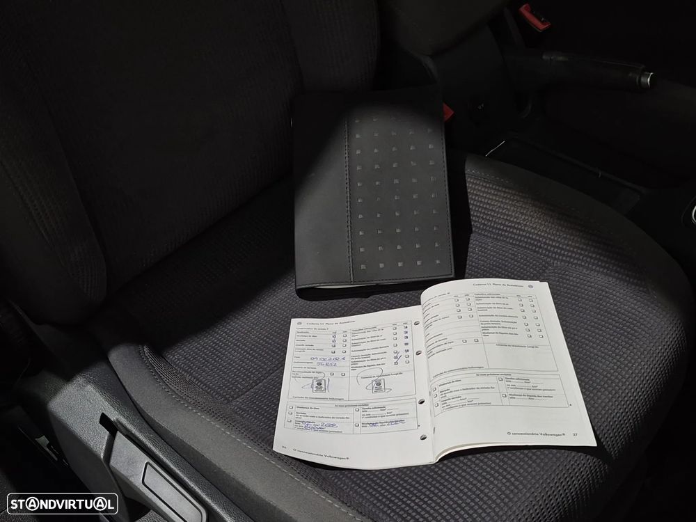 VW Jetta 1.6 FSi Confortline - 29