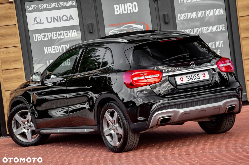Mercedes-Benz GLA 250 4Matic 7G-DCT AMG Line - 11