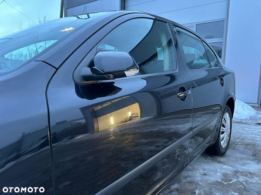 Skoda Octavia 2.0 FSI Ambiente - 22