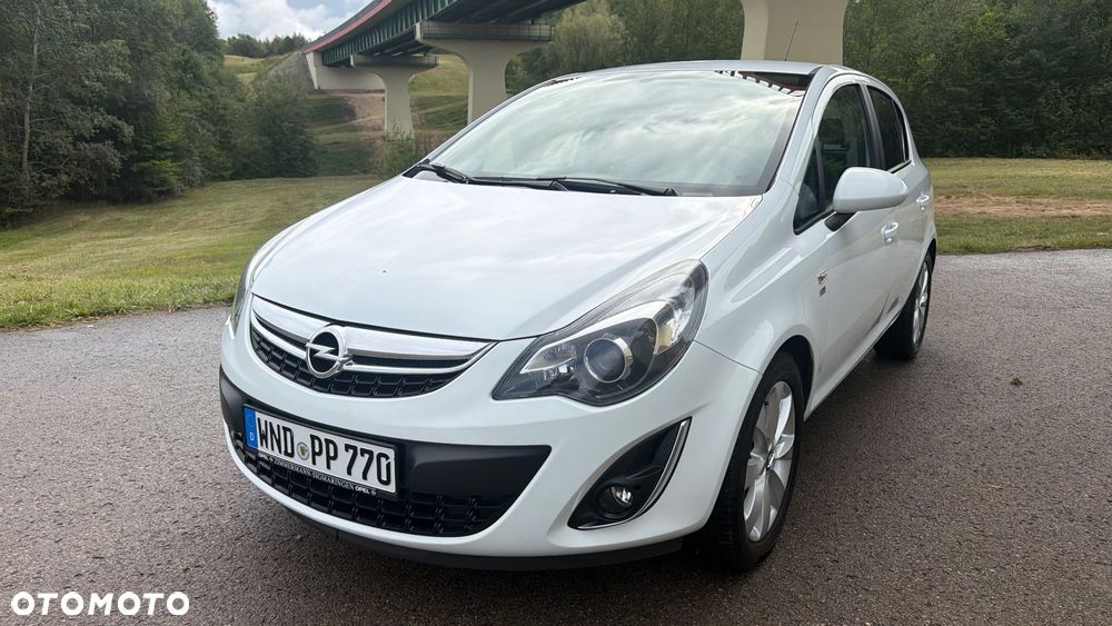 Opel Corsa 1.2 16V Cosmo - 10