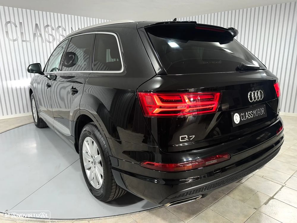 Audi Q7 3.0 TDI quattro S-line Tiptronic 7L - 24