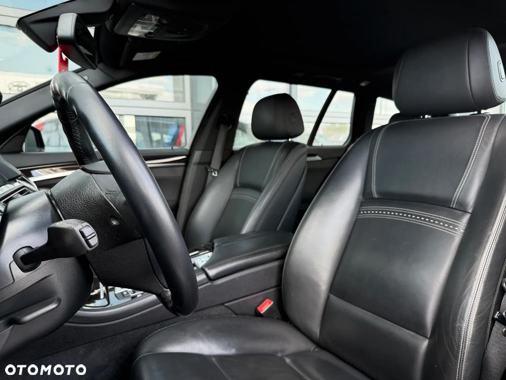 BMW Seria 5 520d xDrive Luxury Line - 25
