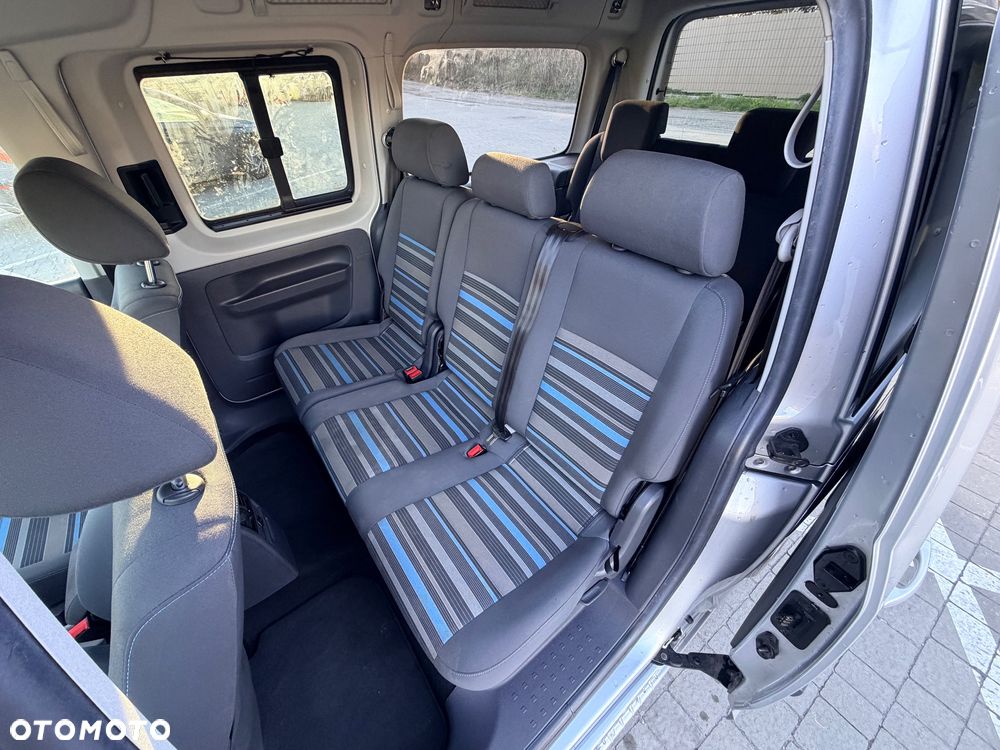 Volkswagen Caddy 1.2 (7-Si.) Edition 30 - 6