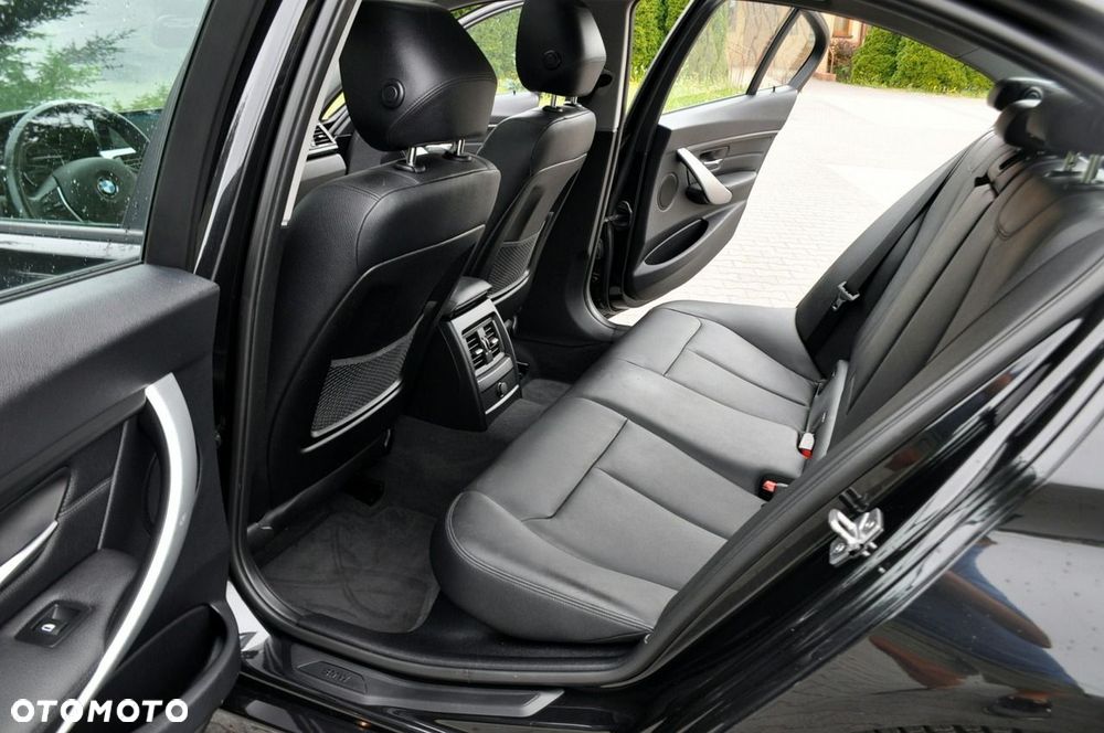 BMW Seria 3 - 20