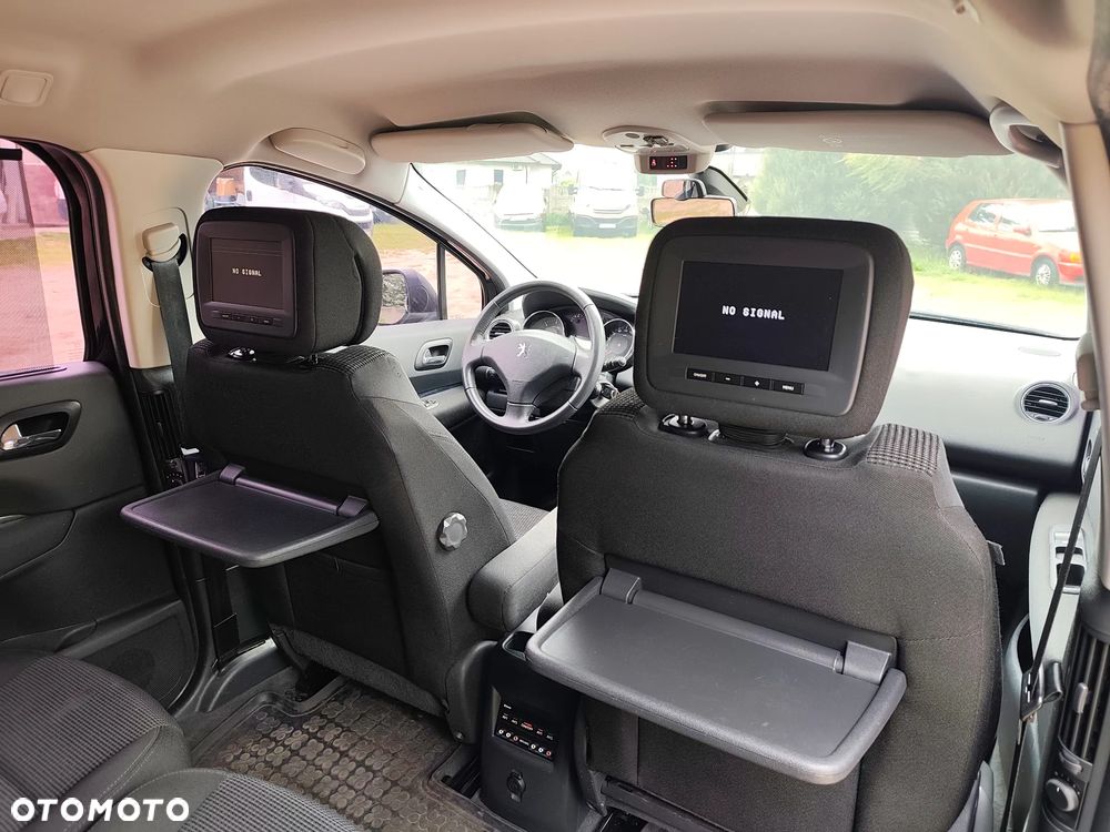 Peugeot 5008 - 8