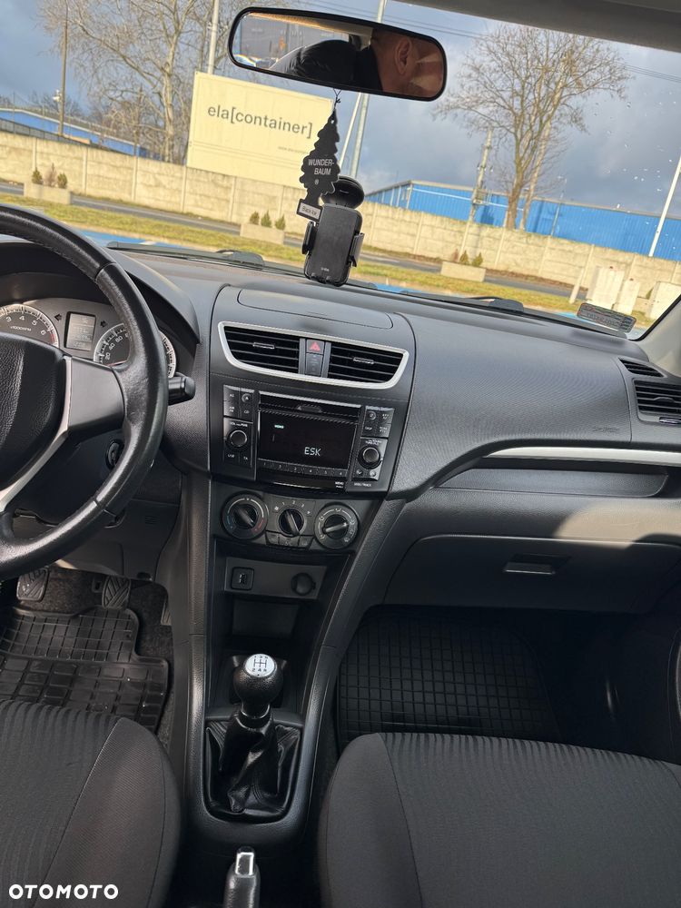 Suzuki Swift - 11