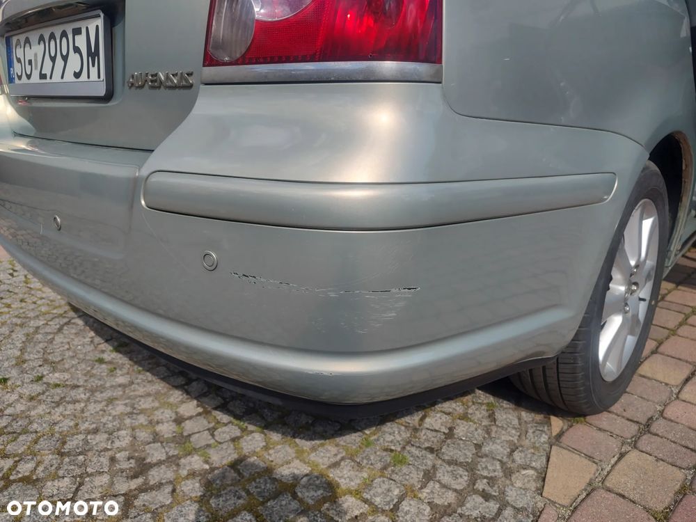 Toyota Avensis 1.8 VVT-i Sol - 16