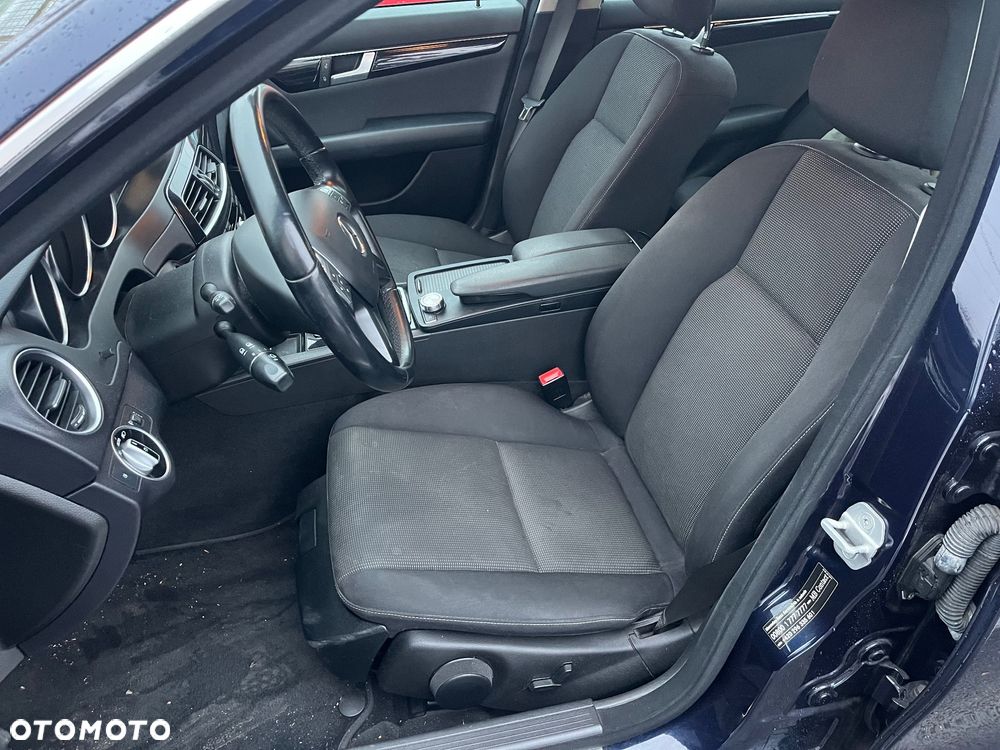 Mercedes-Benz Klasa C 220 CDI 7G-TRONIC Edition - 13