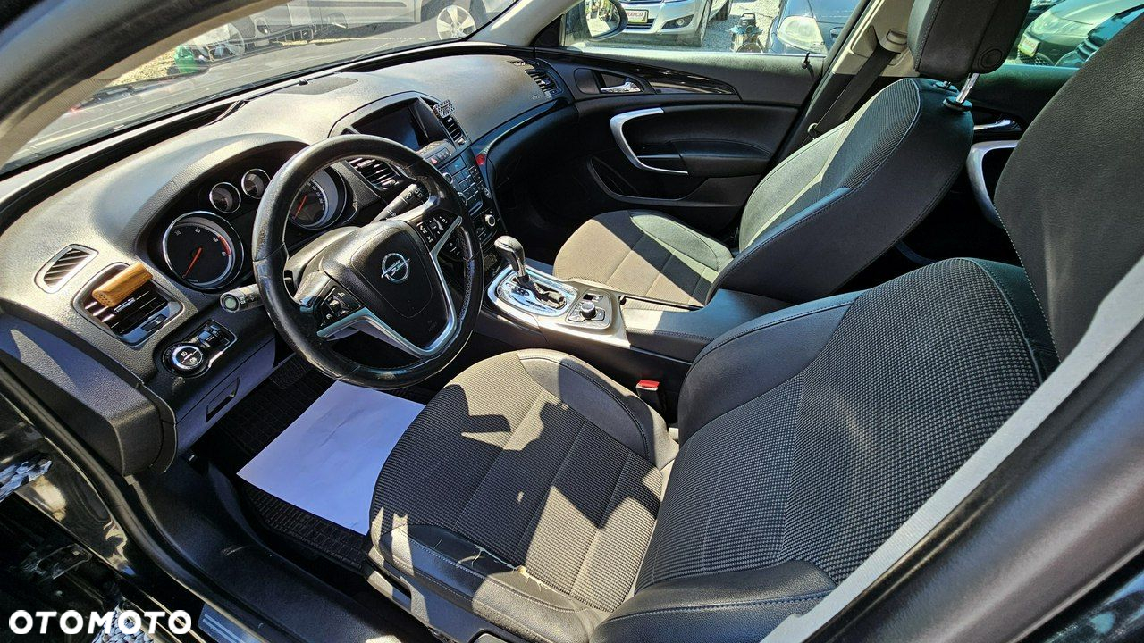 Opel Insignia 2.0 CDTI Sports Tourer 4x4 Automatik Active - 25