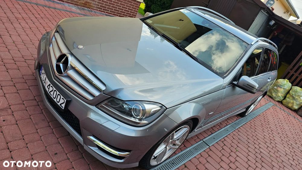Mercedes-Benz Klasa C 350 T CDI DPF (BlueEFFICIENCY) 7G-TRONIC Avantgarde - 2