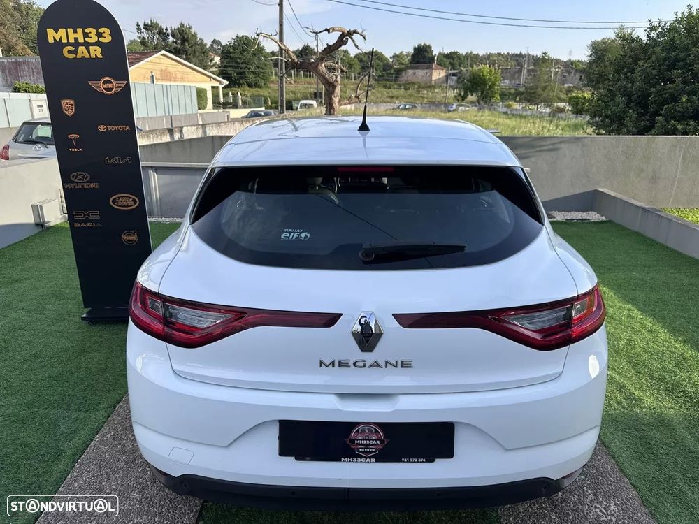 Renault Mégane 1.5 Blue dCi Intens - 13