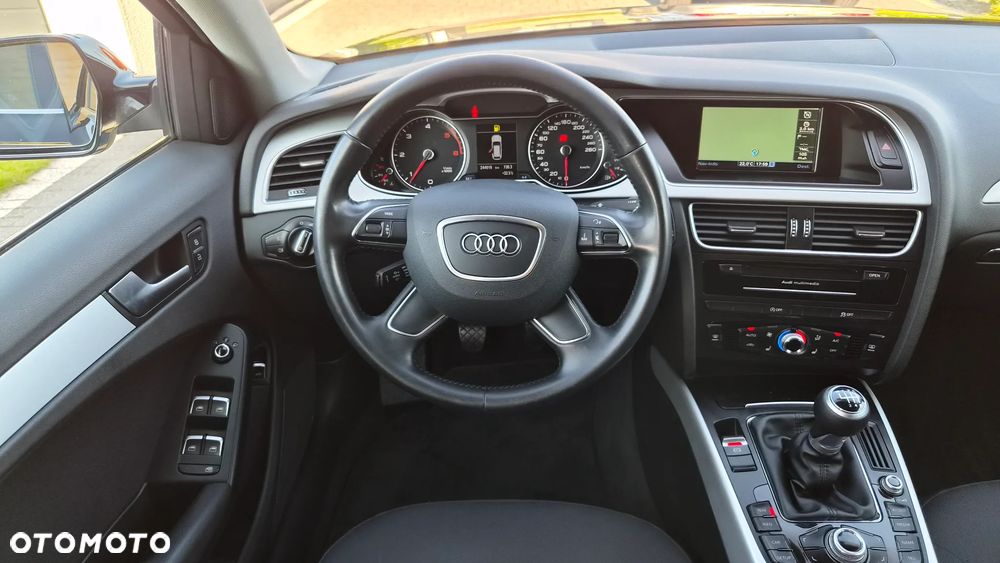 Audi A4 Avant 2.0 TDI DPF S line Sportpaket - 18