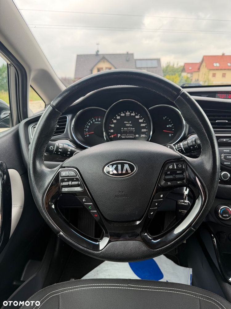 Kia Ceed 1.6 GDI DCT Spirit - 22