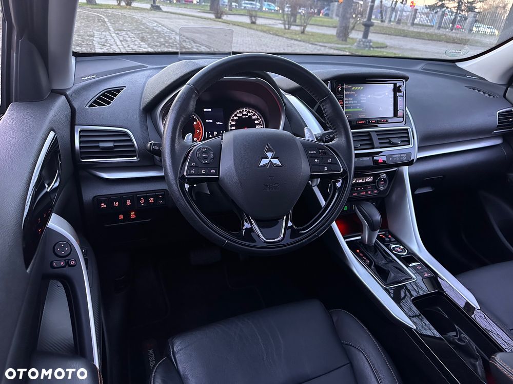 Mitsubishi Eclipse Cross - 24