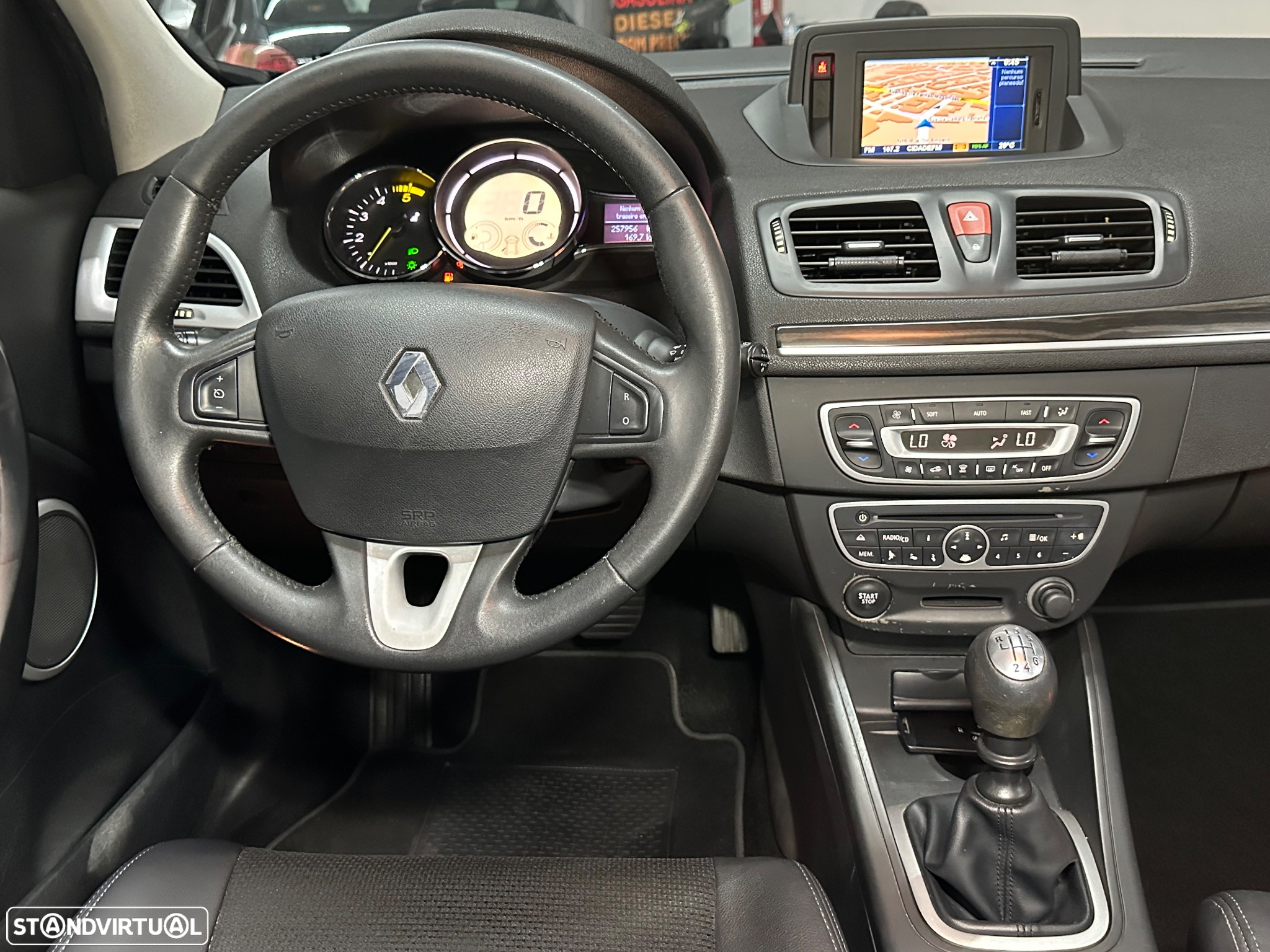 Renault Mégane Sport Tourer 1.5 dCi Dynamique S - 18
