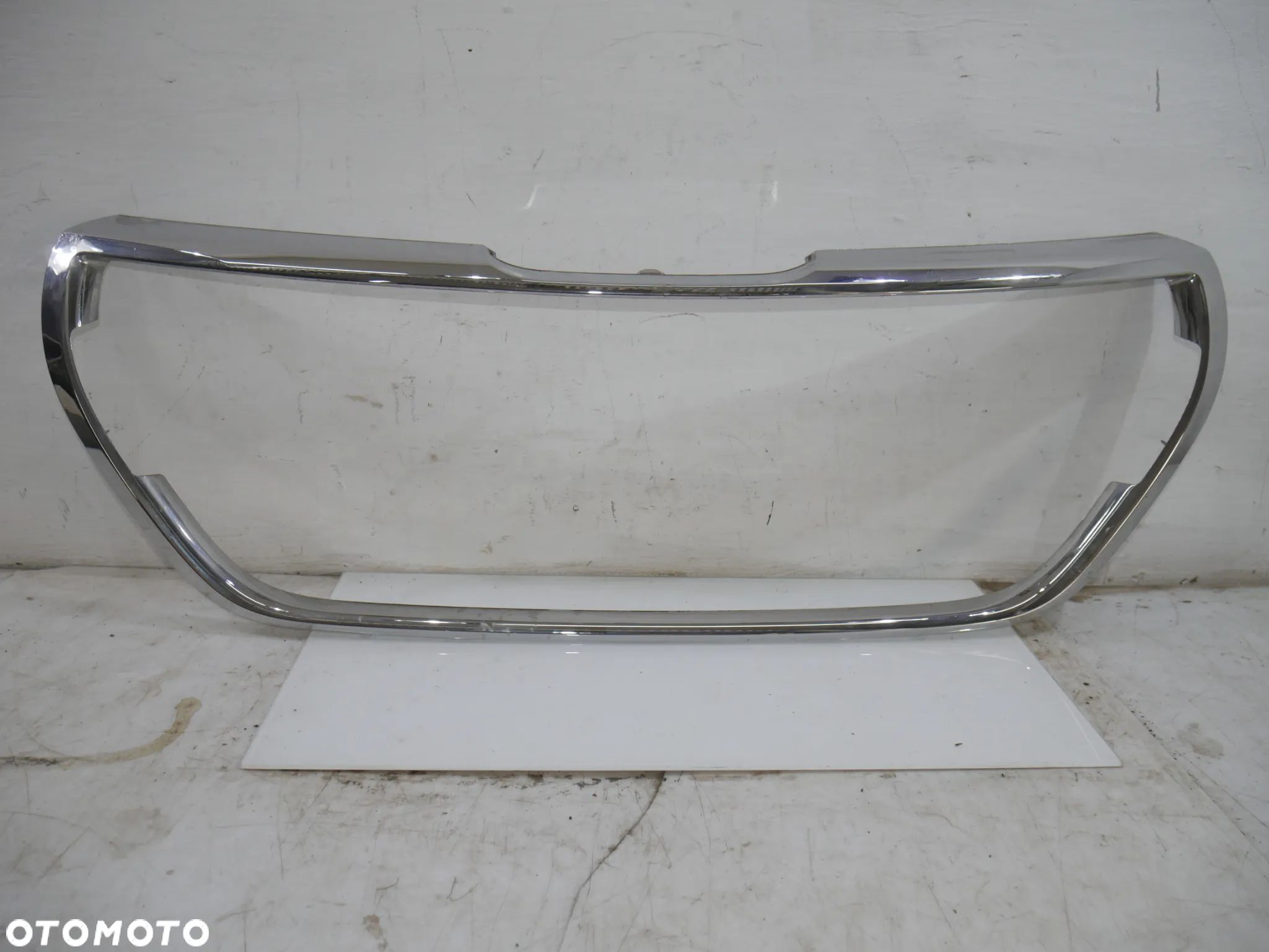 LISTWA CHROM ATRAPY GRILL ZDERZAKA PEUGEOT 208 LIFT 15- - 1