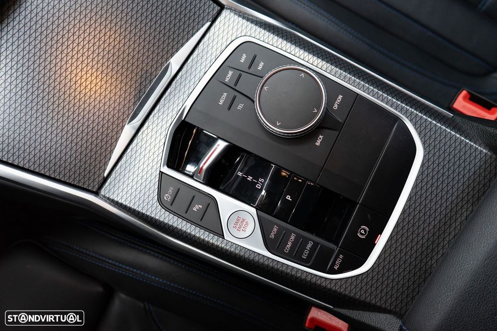 BMW M340 d xDrive Pack Desportivo M Pro Auto - 37