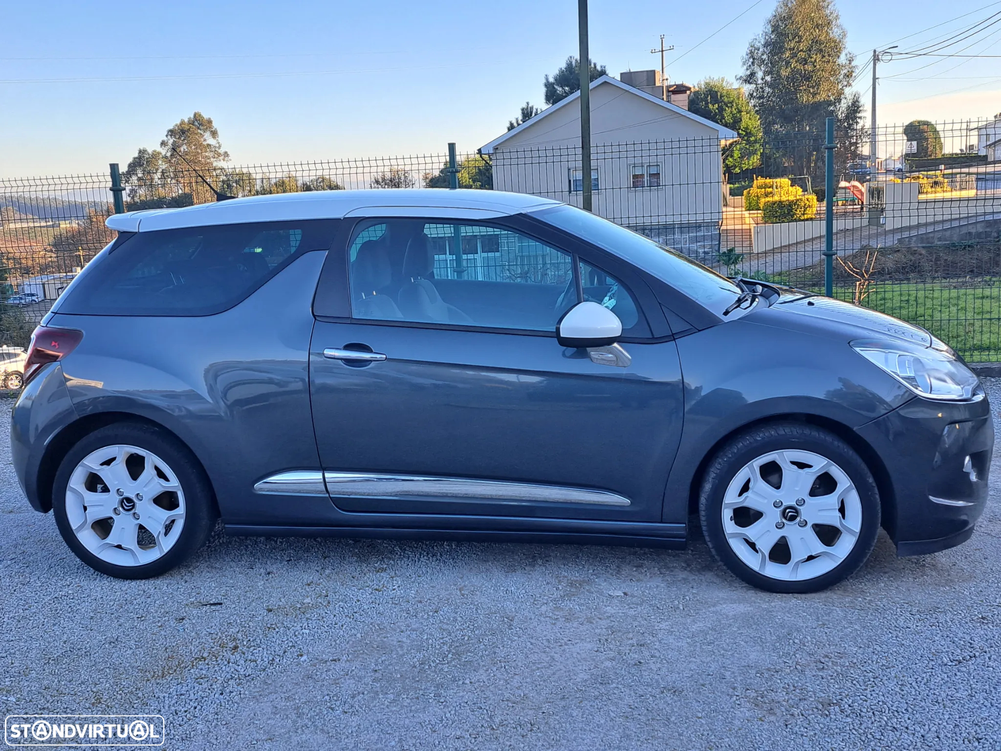 Citroën DS3 1.6 HDi Airdream Sport Chic - 3