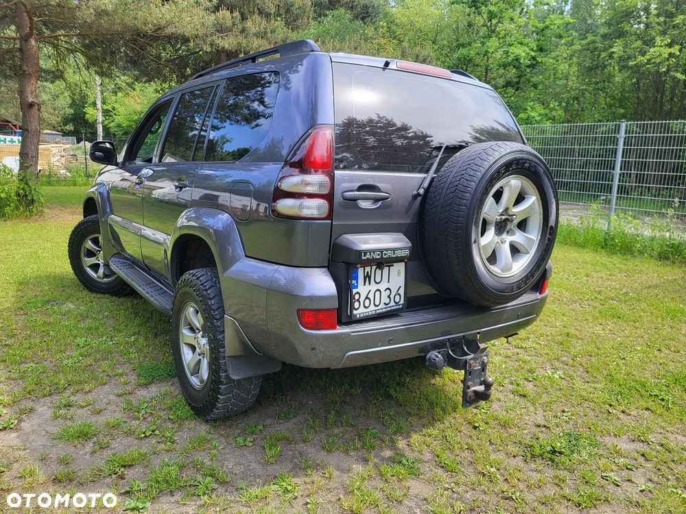 Toyota Land Cruiser - 5