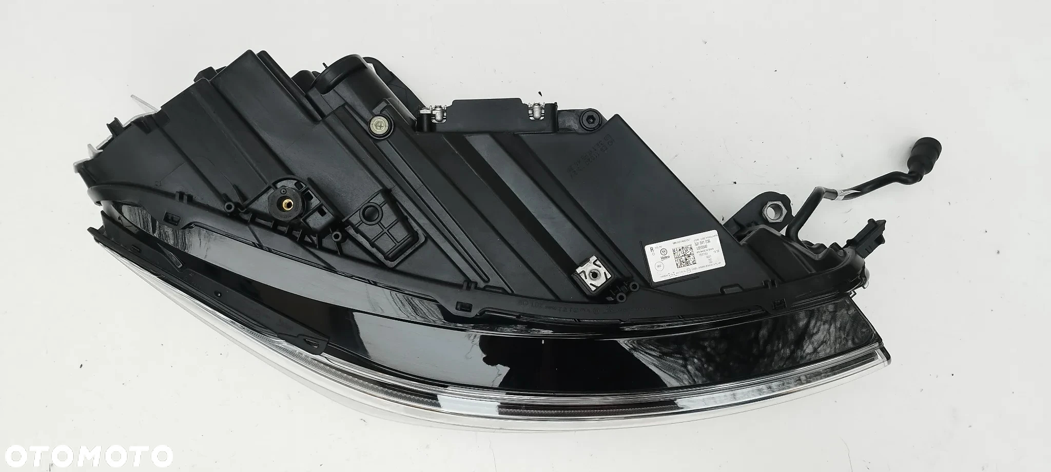 Vw Passat B9 2023- IQ Full Led Matrix Prawa Idealna Oryginał 3J1941036 - 3