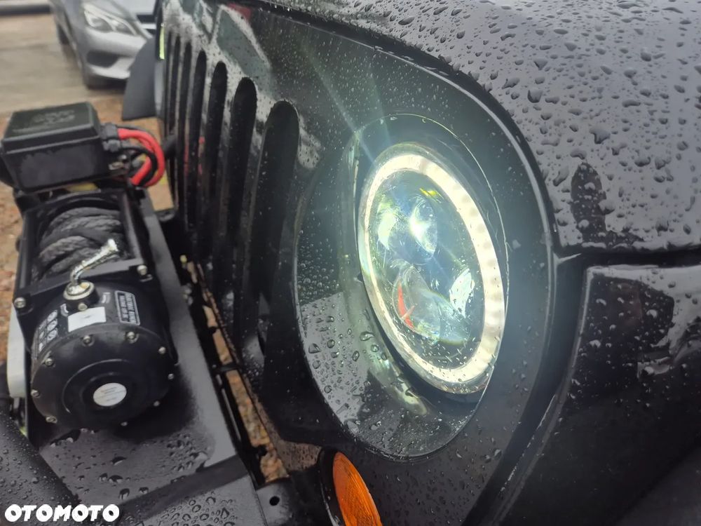 Jeep Wrangler Unlimited 3.8 Sport - 10