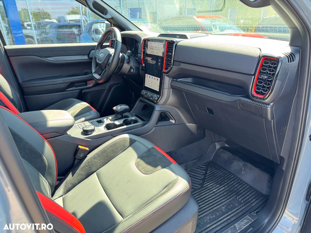 Ford Raptor - 17