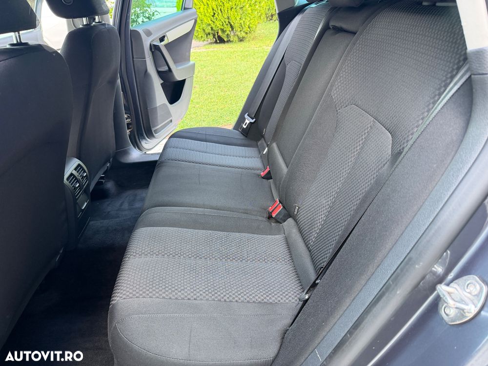 Volkswagen Passat 2.0 TDI Comfortline Aut - 7