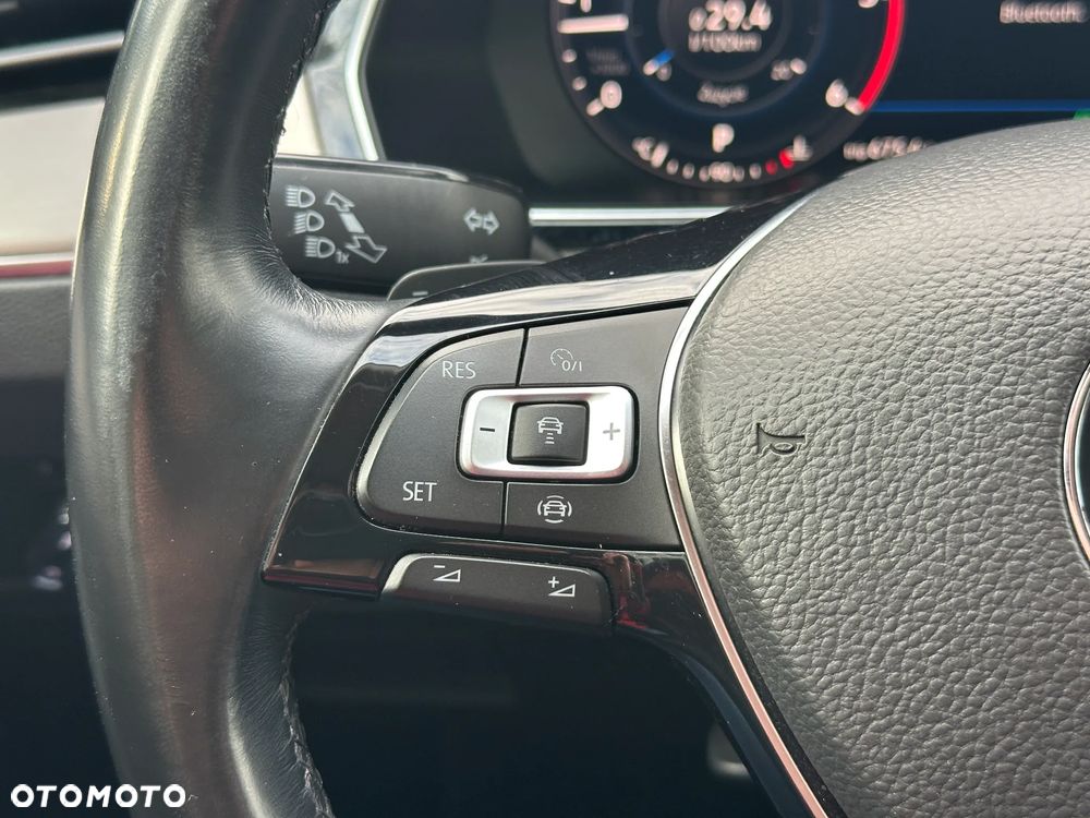 Volkswagen Passat Variant 2.0 TDI BMT 4Mot Highline DSG - 25