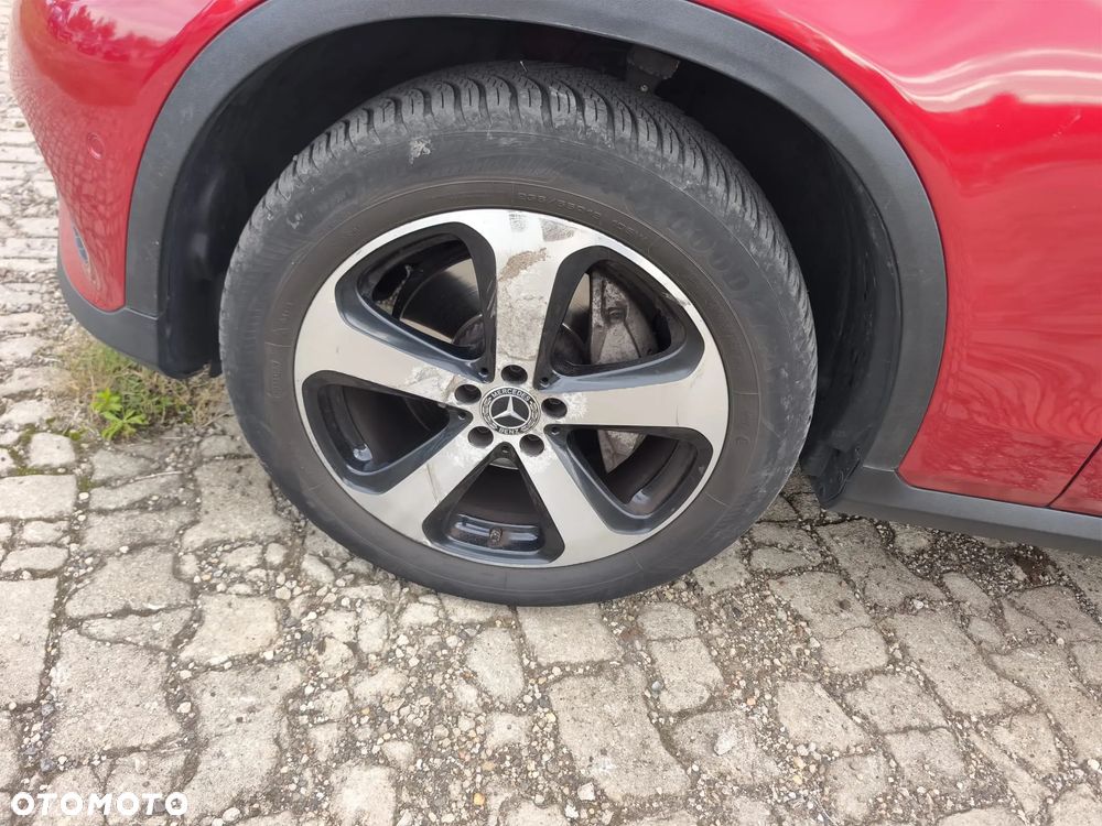 Mercedes-Benz GLC - 15