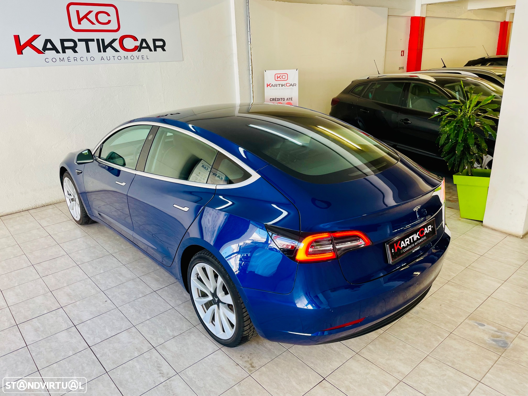 Tesla Model 3 Long-Range Dual Motor AWD - 12