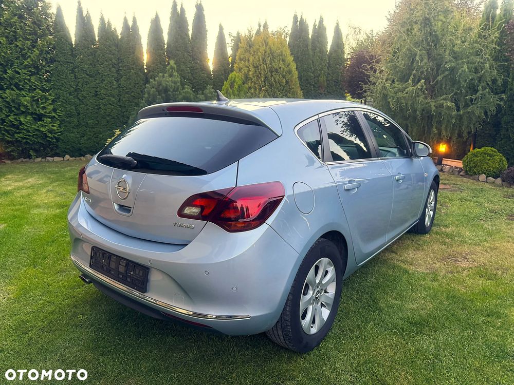 Opel Astra 2014 photo 5