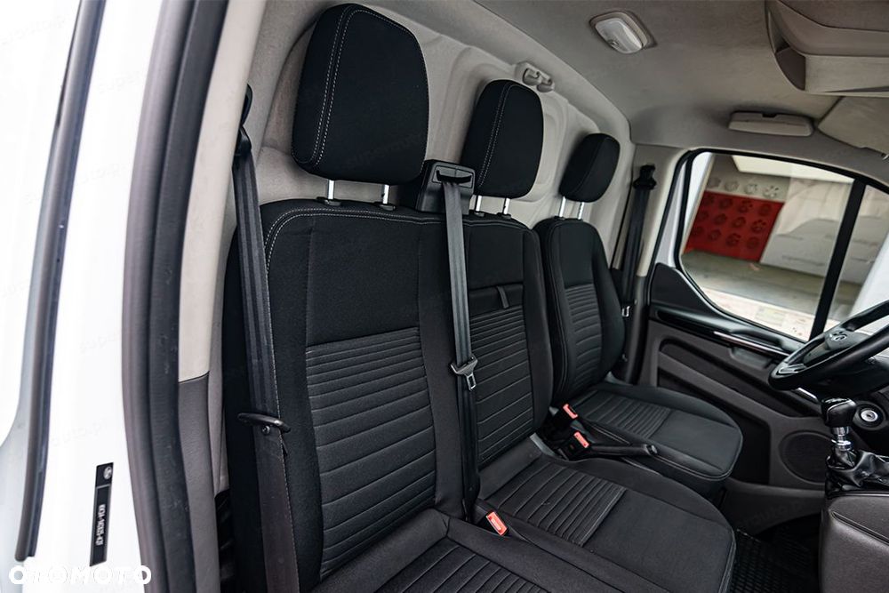 Ford Transit Custom 280 L1H1 Limited 2.0 130KM - 14