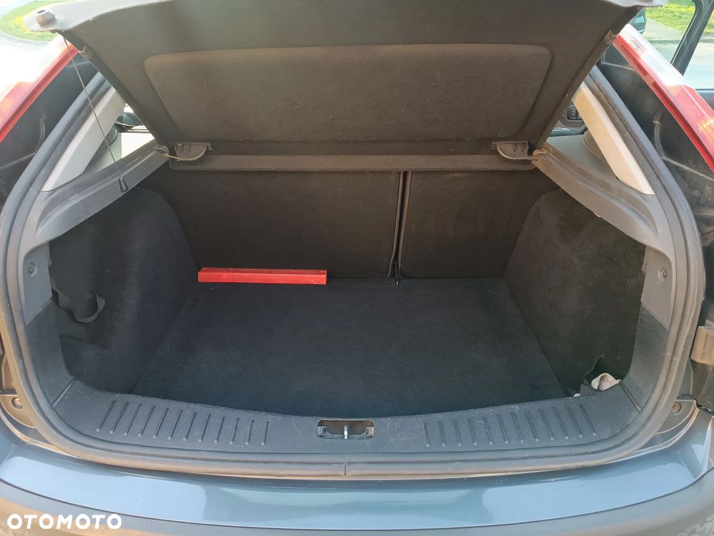 Ford Focus 1.8 TDCi Titanium - 9